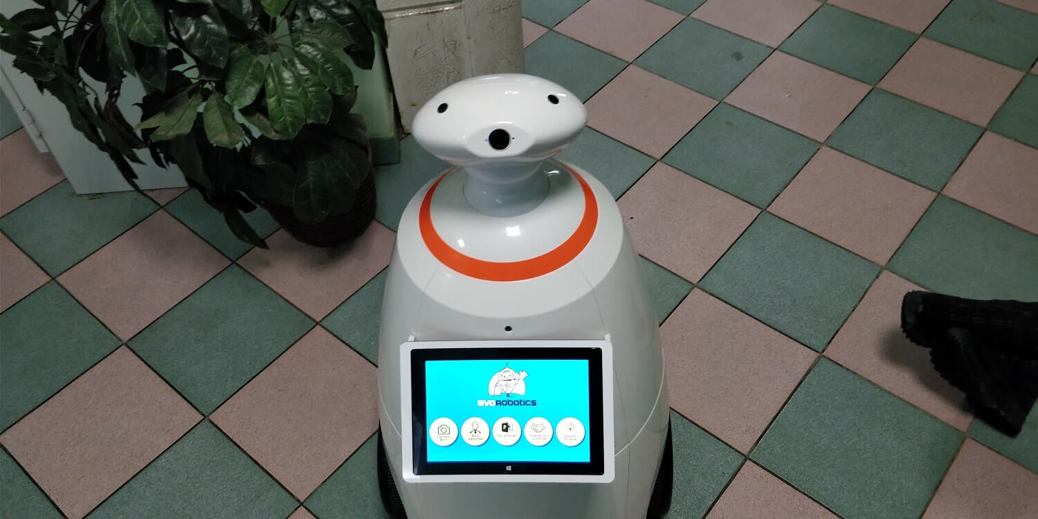 Робот R.Bot 100 Plus для выставочной компании «ЭвоРоботикс» г. Челябинск